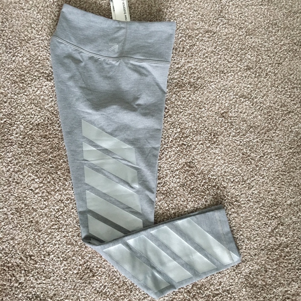 New Balance® for J.Crew performance cropped leggin - Picture 5 of 8